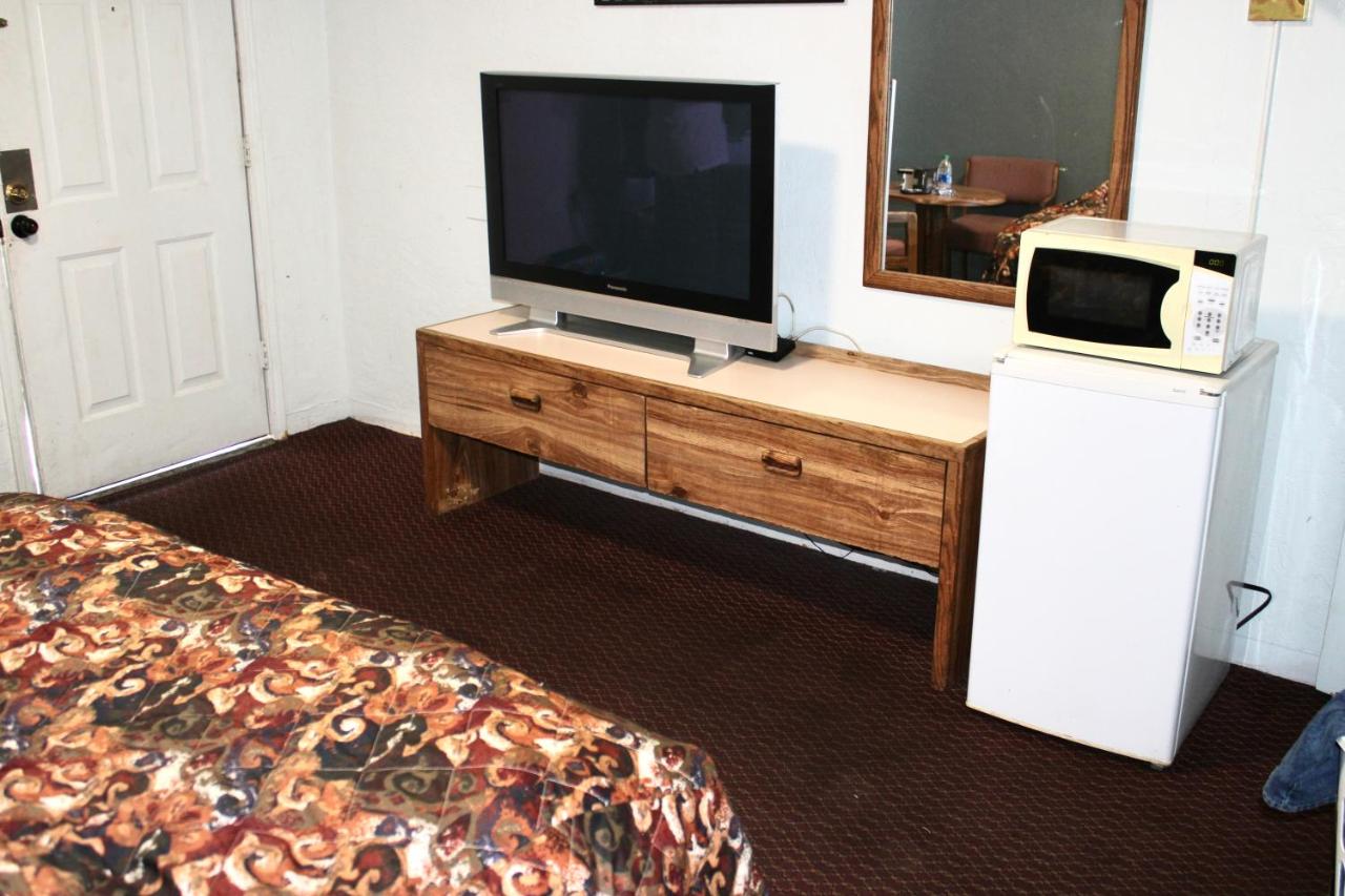 Economy Inn — photo 8