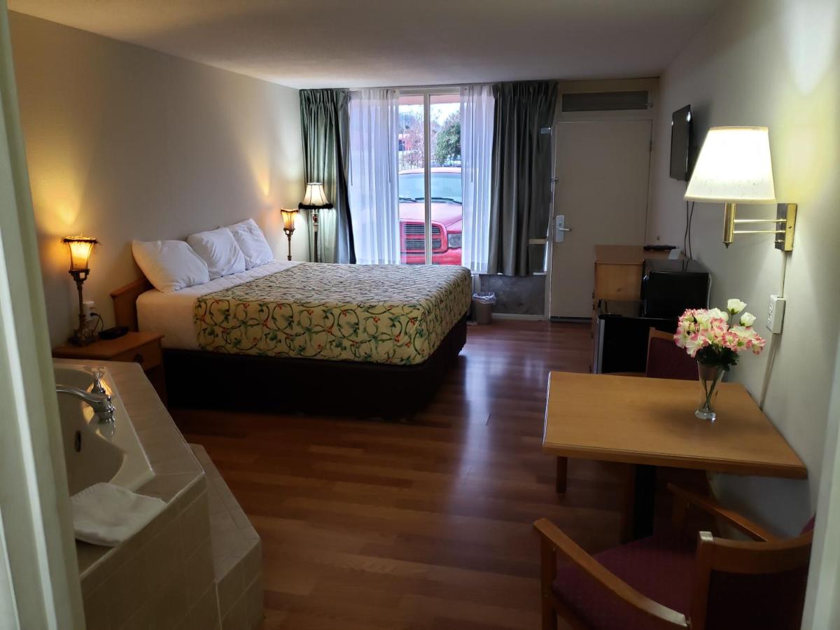 Mountain Home Inn — photo 14