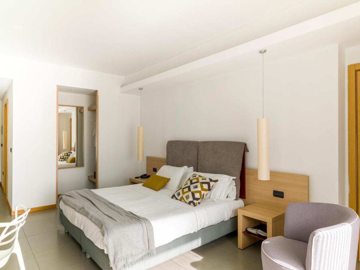 Five Stars Hotel