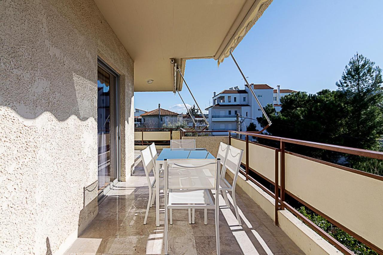 Two Bedroom Apartment in Chalandri with Balcony - 4