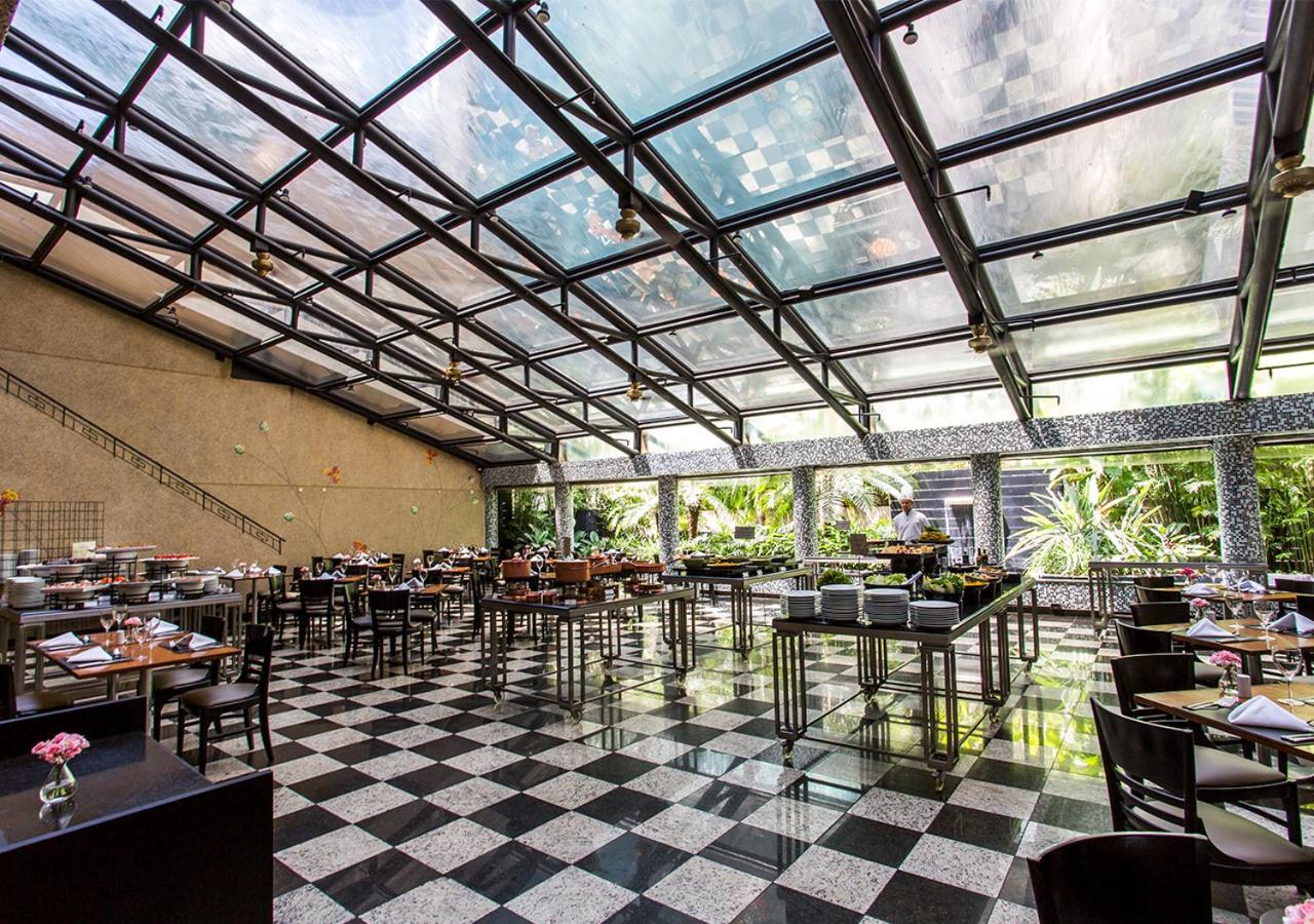 Estanplaza Funchal Faria Lima photo