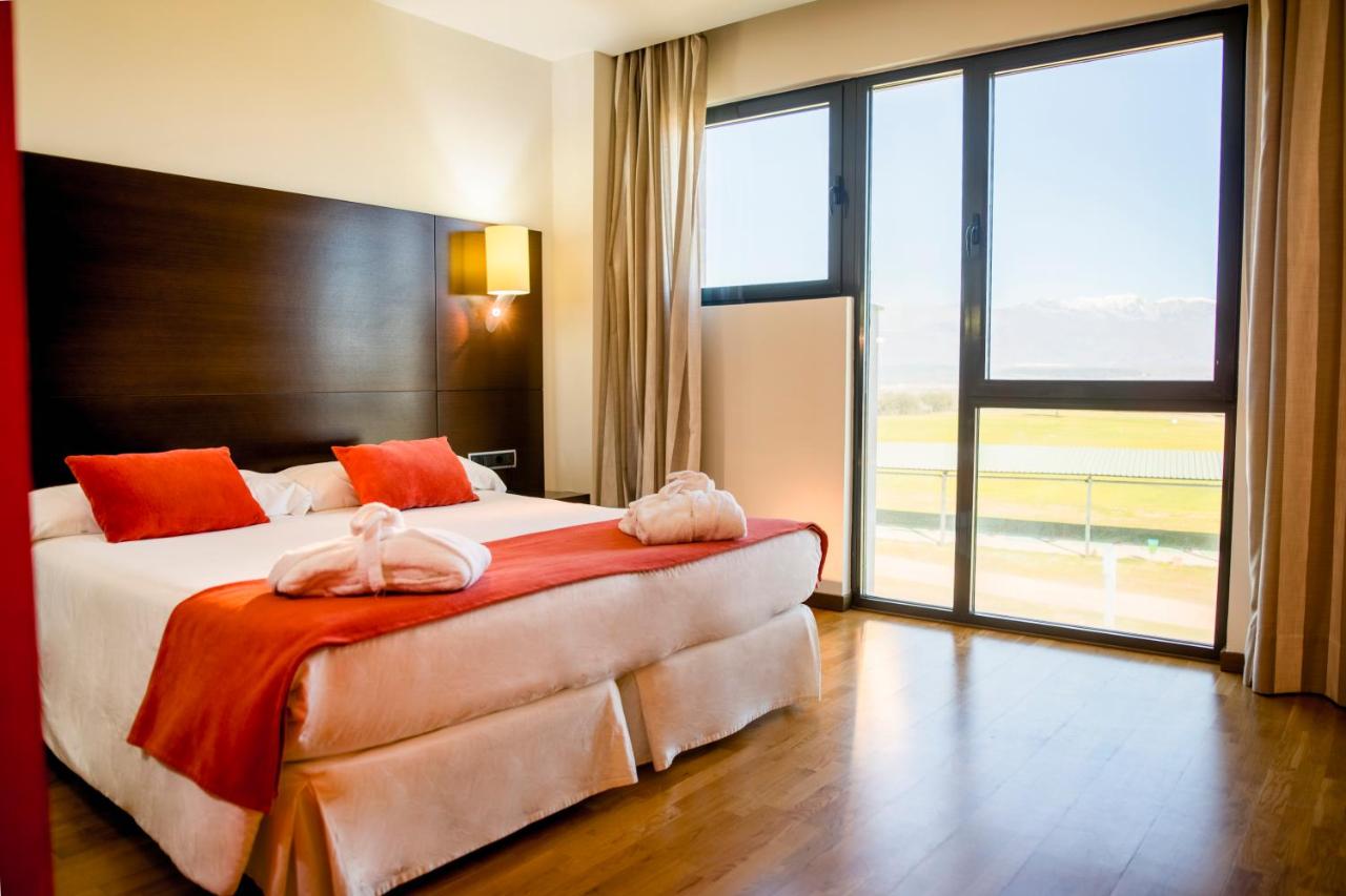 塔拉尤埃拉Hospedium Hotel Valles de Gredos Golf－2022 年最新房價