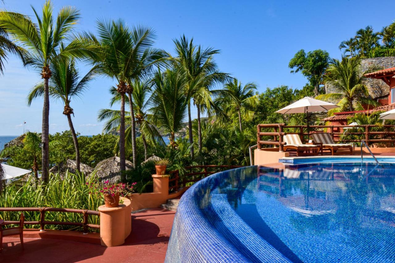 Hilton Grand Vacations Club Zihuatanejo photo