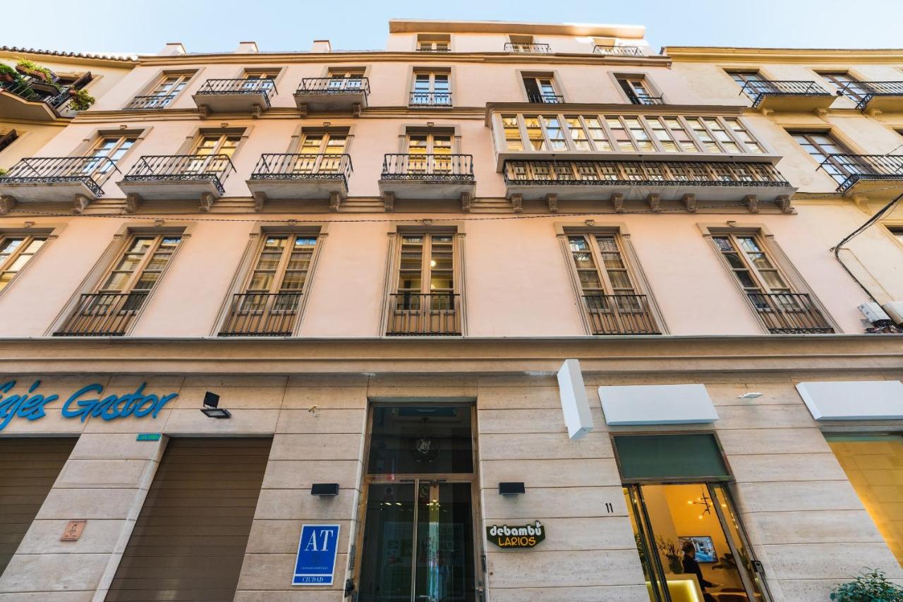 Debambu Larios, Málaga – Updated 2022 Prices