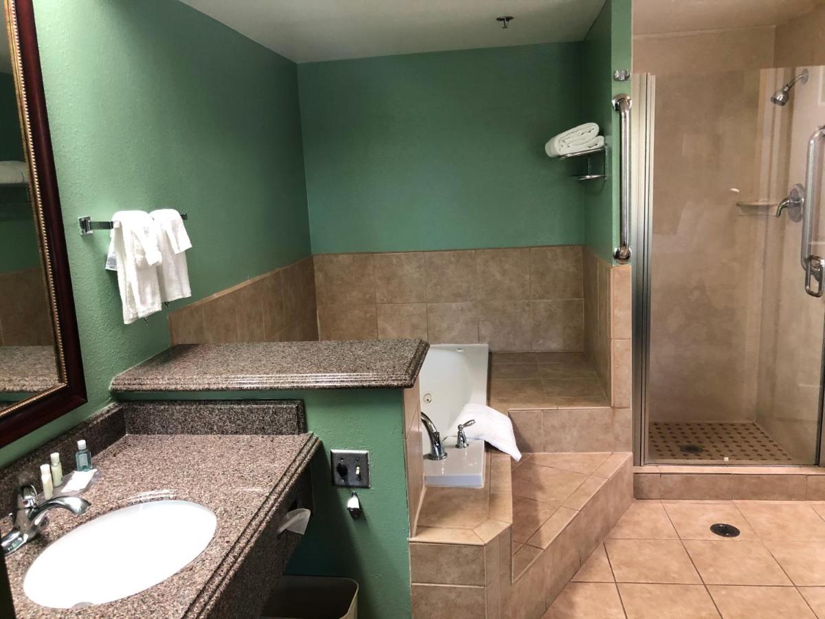 Florida Inn — photo 17