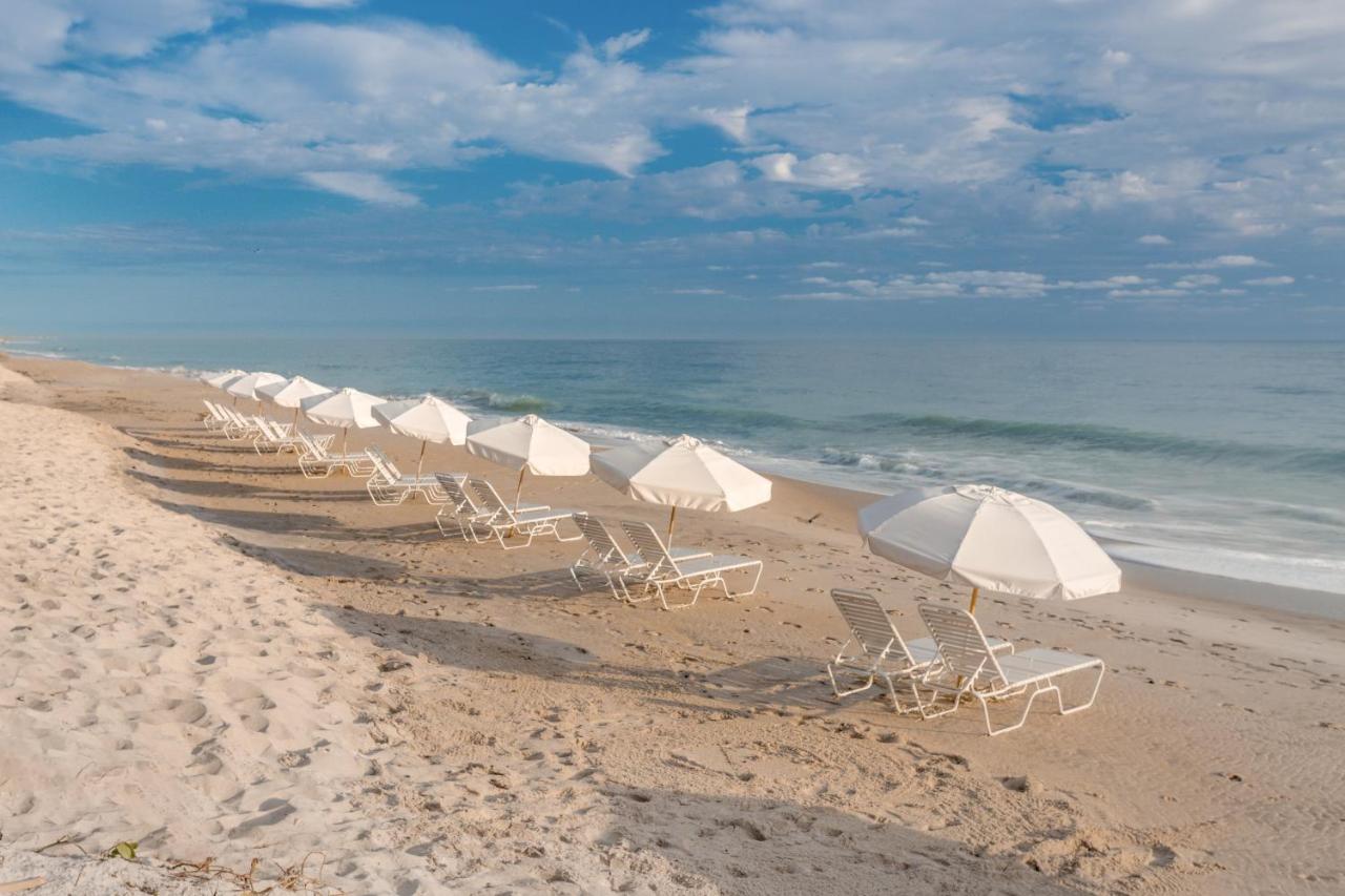 Beach: Holiday Inn Vero Beach-Oceanside, an IHG Hotel