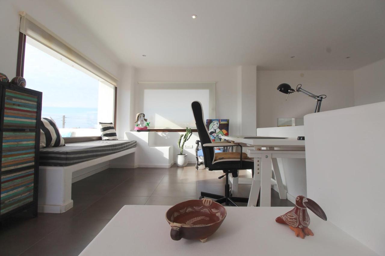 VILLA IBIZA STYLE, Torre de Benagalbón, Spain - Booking.com