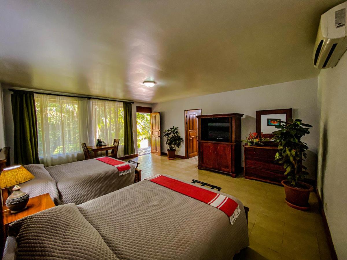 Jaco Hotel DoceLunas photo