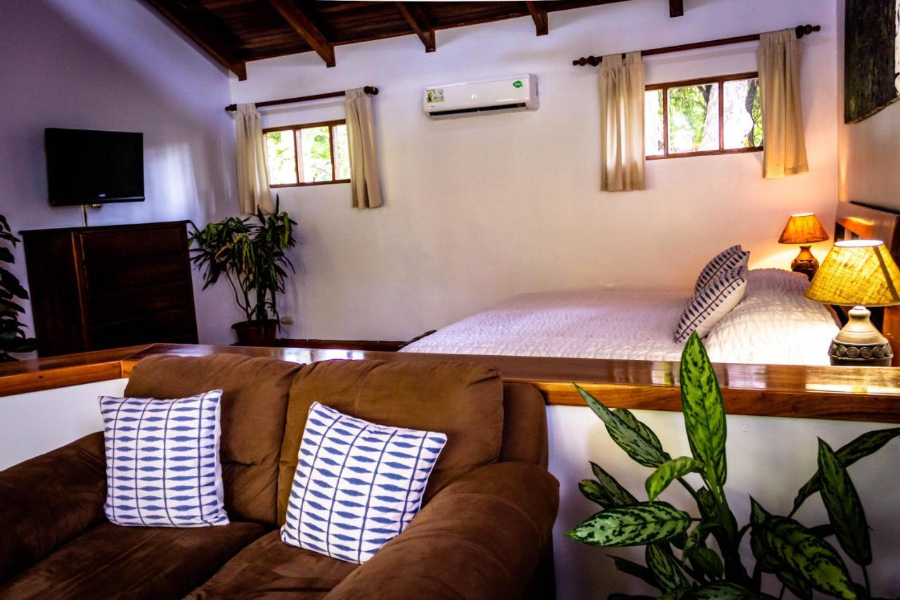Jaco Hotel DoceLunas photo
