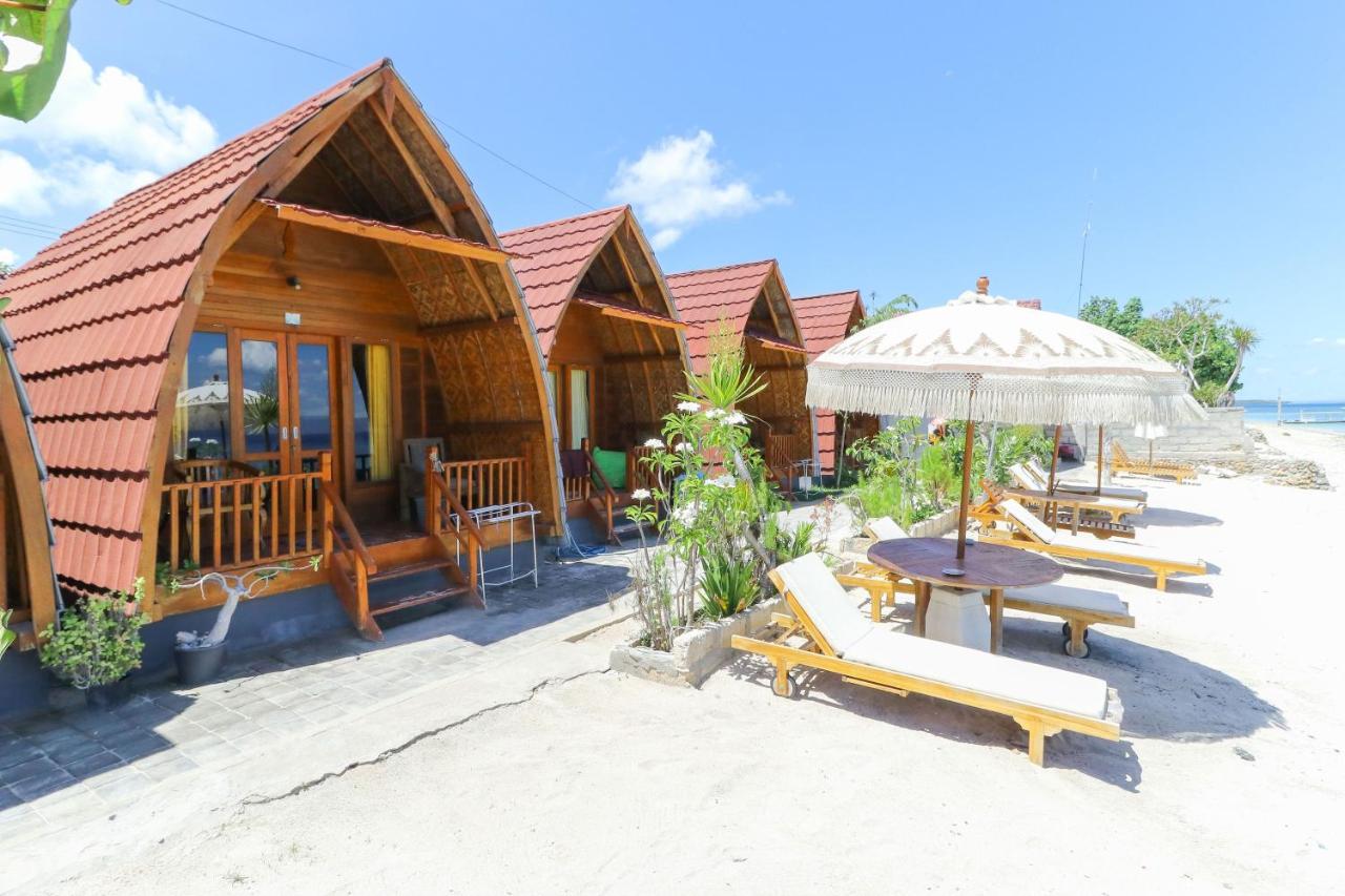 Image: Road Beach Villa