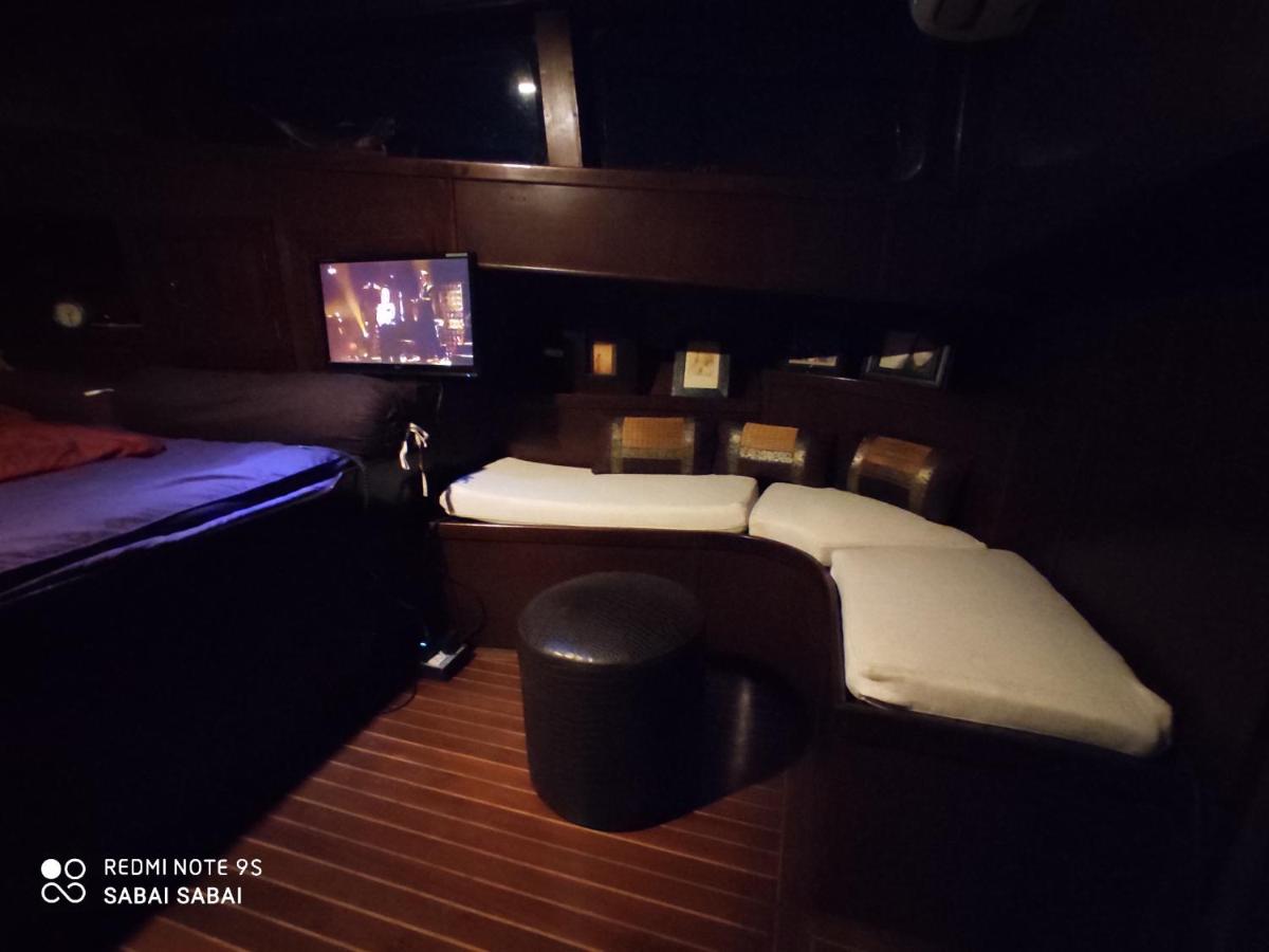 Sabai Sabai Liveaboard Bangkok - 5