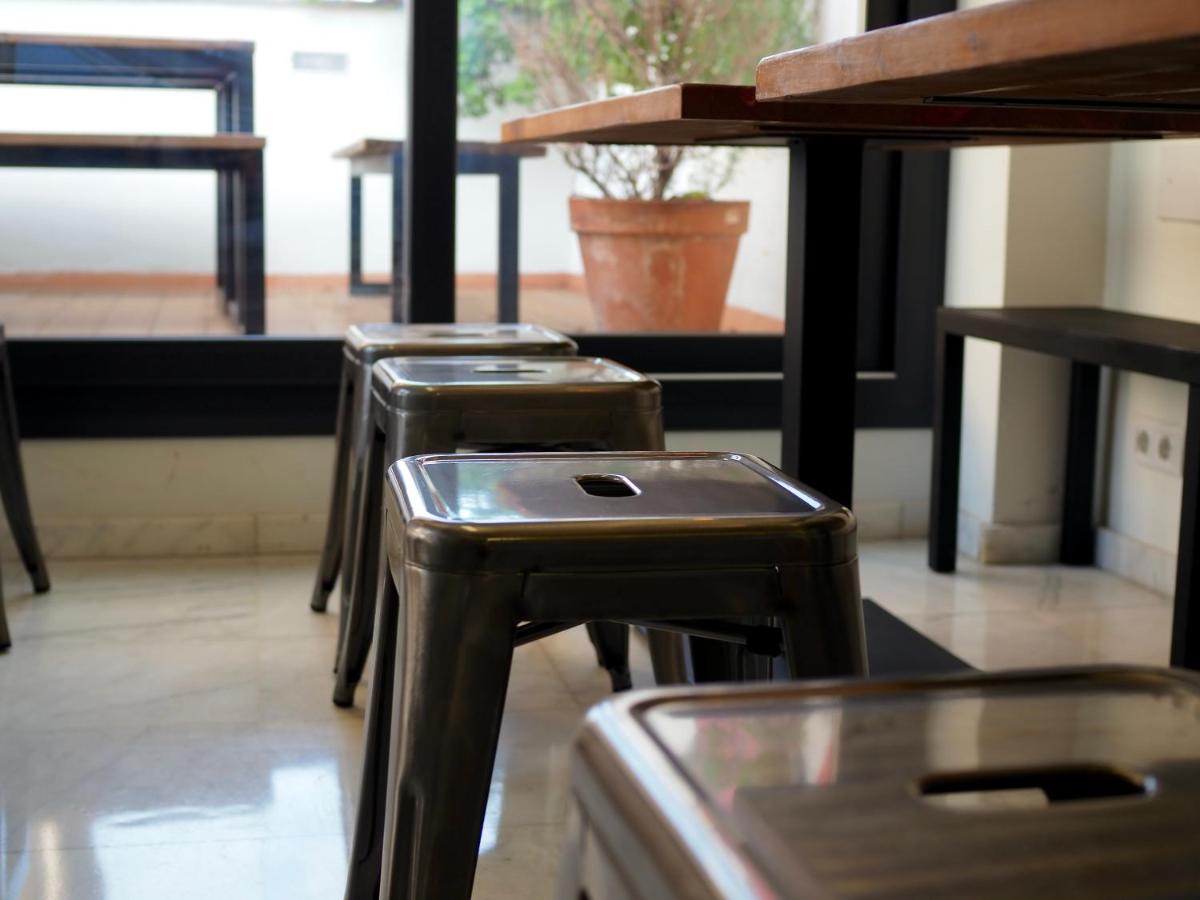 Oasis Backpackers Hostel Sevilla & Coworking, סביליה ...