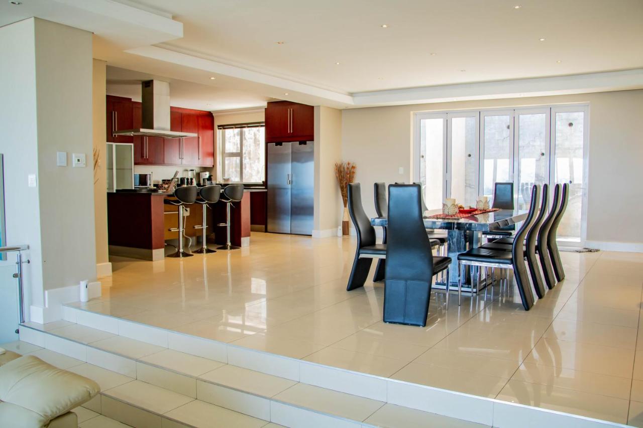 House Havana 6 Bedroom Villa, Camps Bay - 5