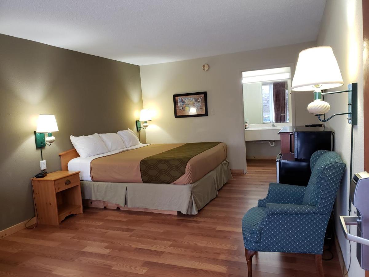 Mountain Home Inn — photo 20