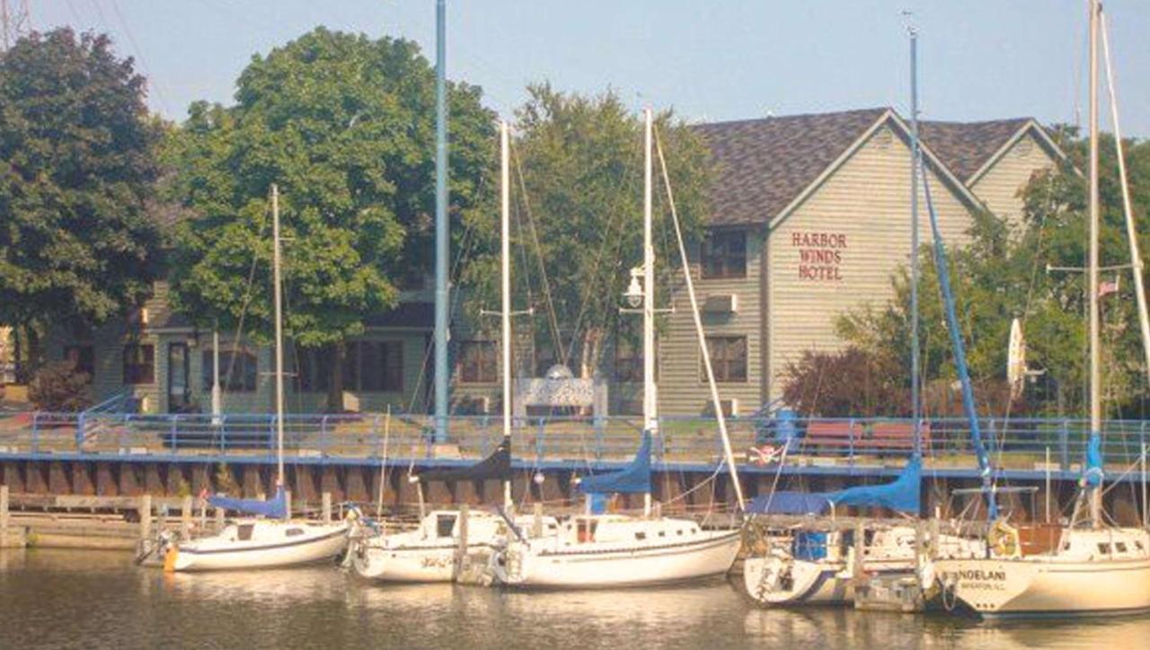 Harbor Winds Hotel — photo 13