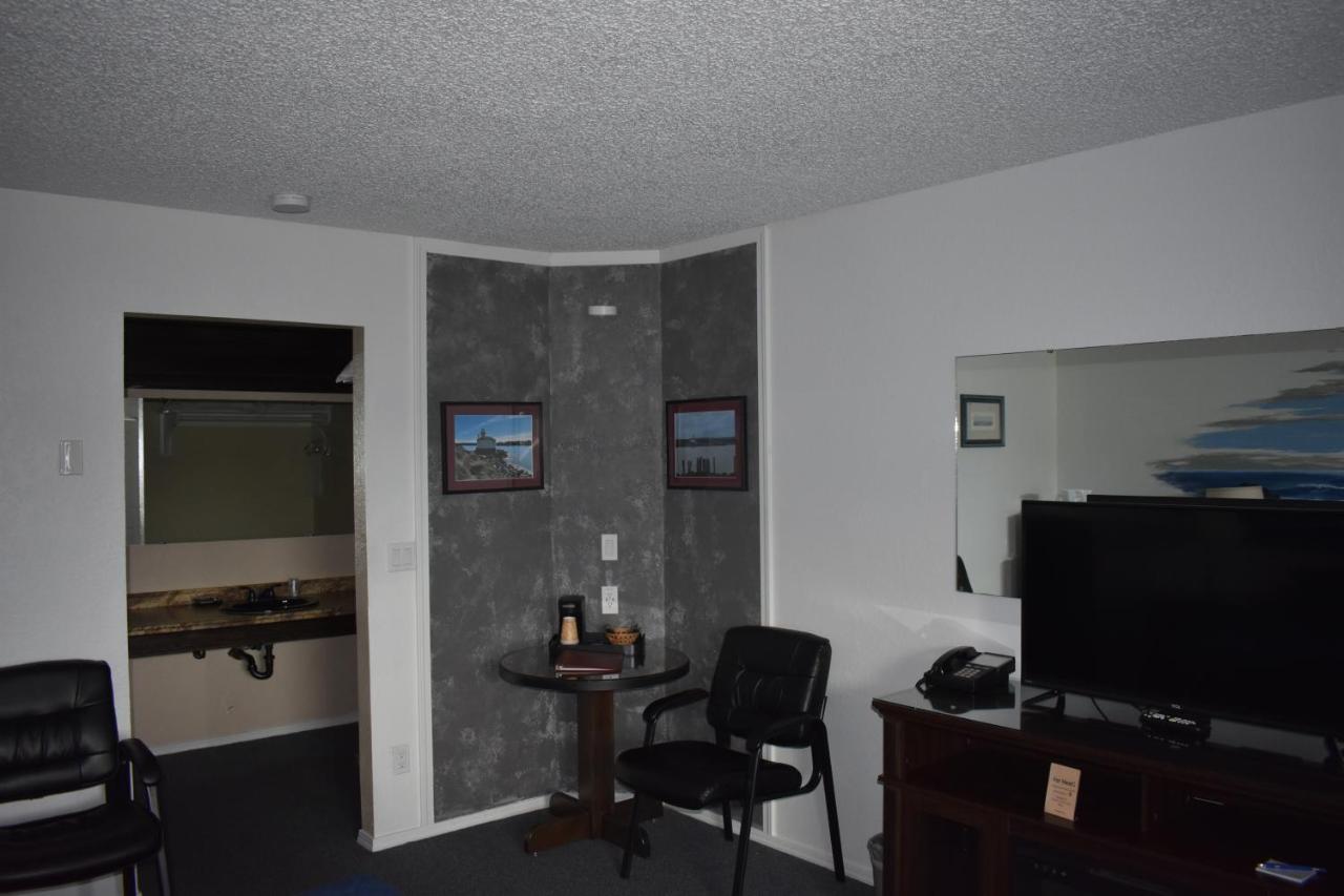Lighthouse Cove Inn — photo 7