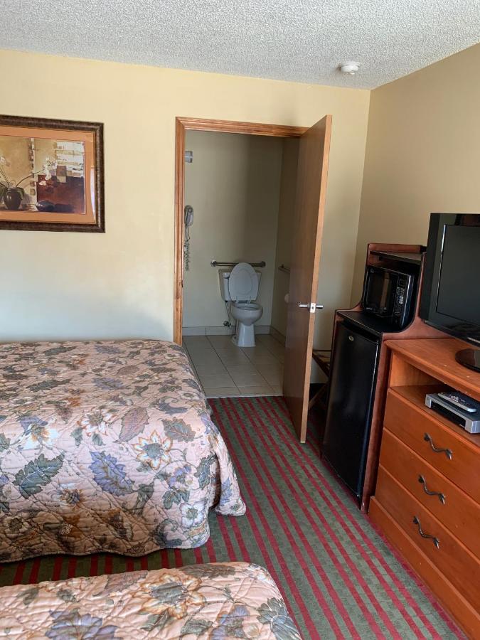 A-One Motel & Apartments — photo 14
