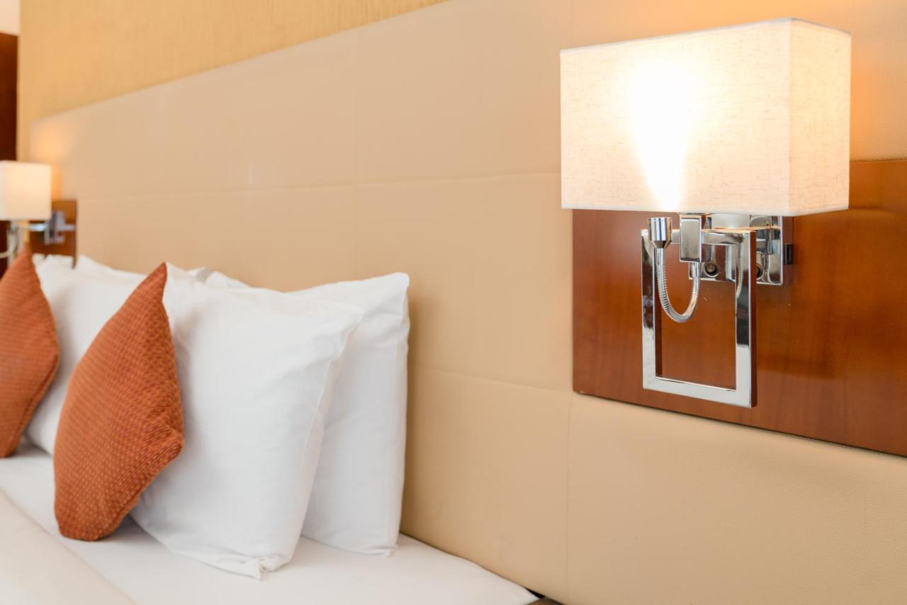 Star Metro Deira Hotel Apartments photo