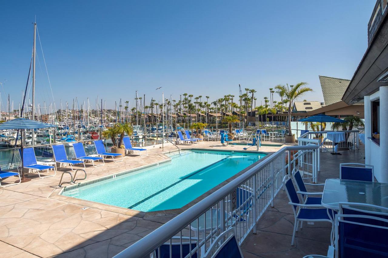 Bay Club Hotel and Marina — photo 5