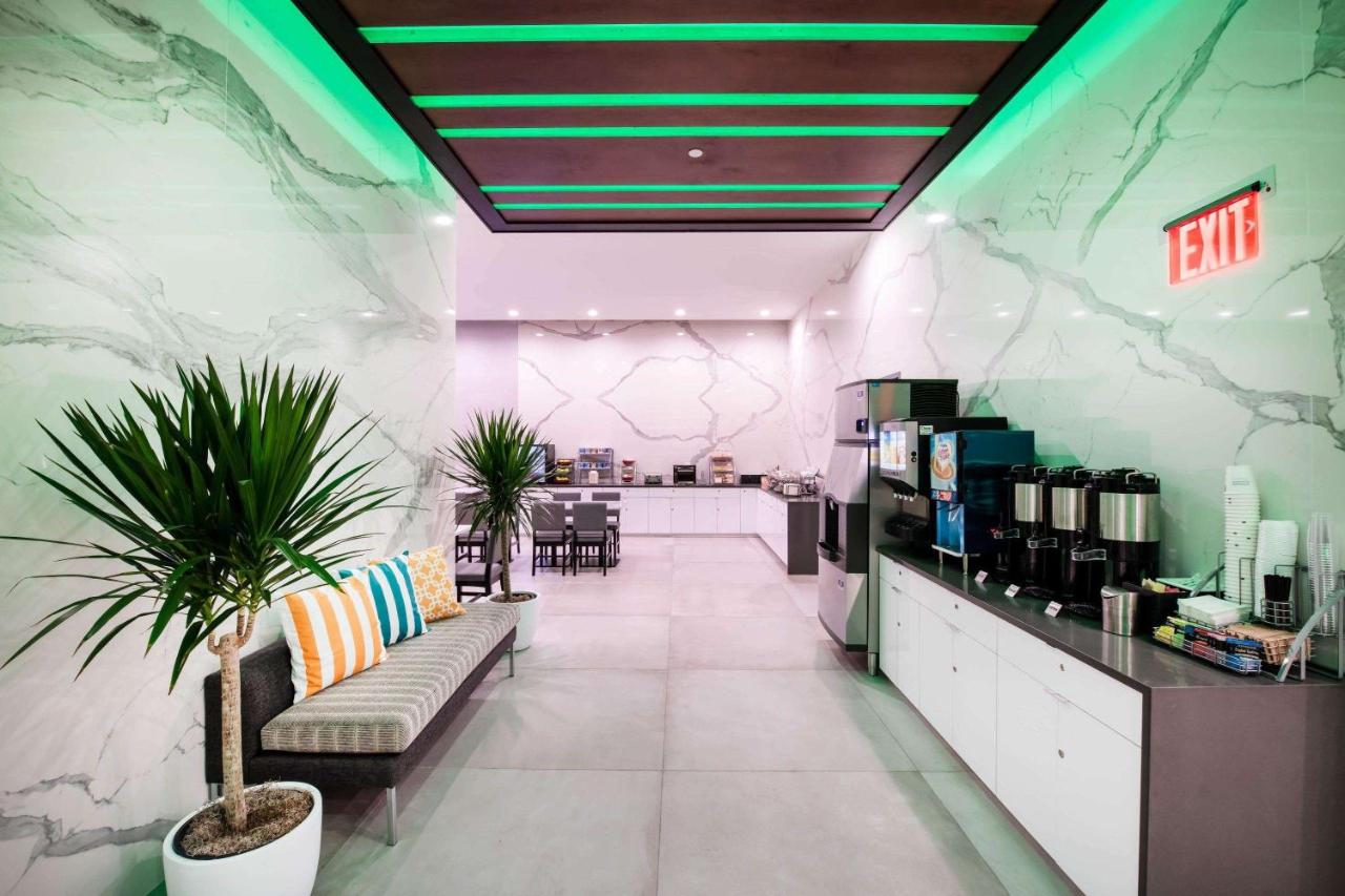 Wingate by Wyndham Long Island City - 4