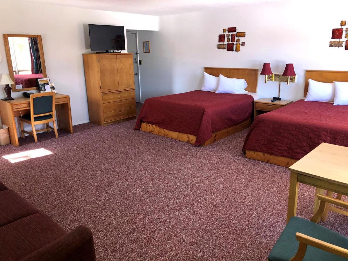 Budget Host Inn — photo 11