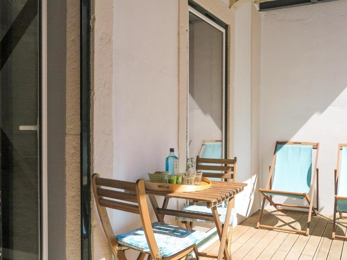 Liberdade stylish apt with balcony - 4