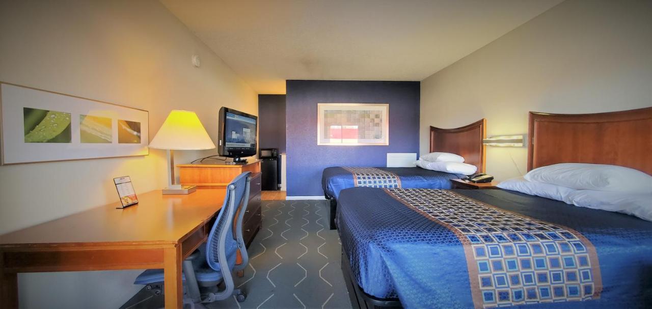 Economy Inn — photo 13