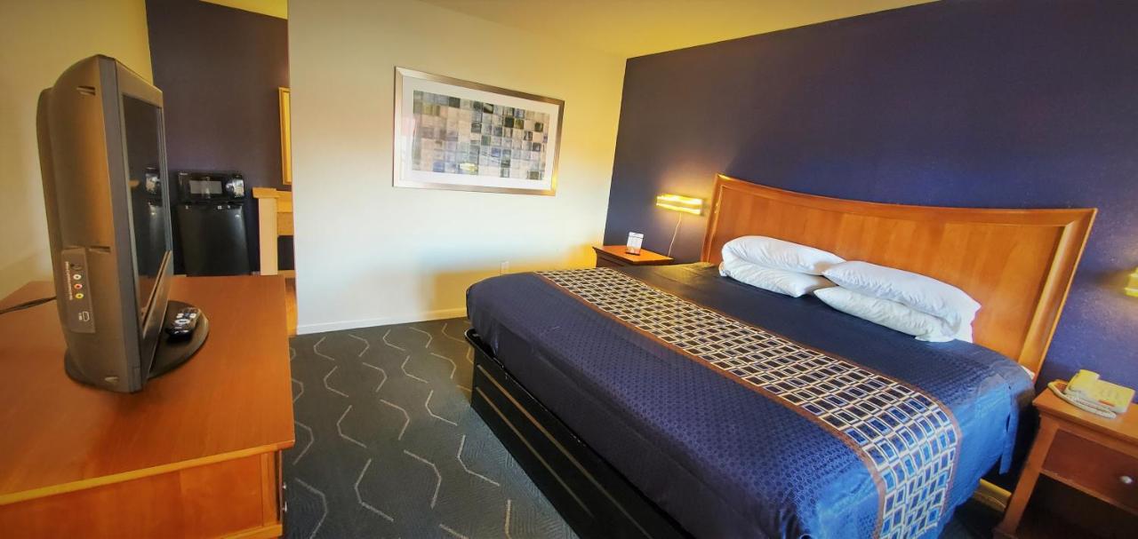 Economy Inn — photo 10