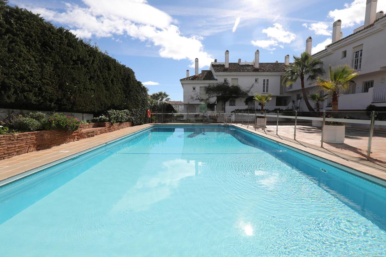 One bedroom apartment walking distance to Puerto Banus ...