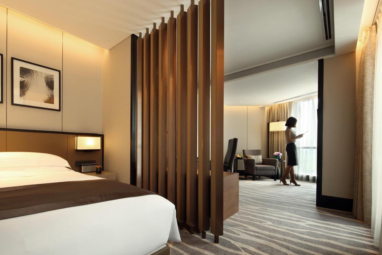 InterContinental Shanghai Hongqiao NECC, an IHG Hotel photo