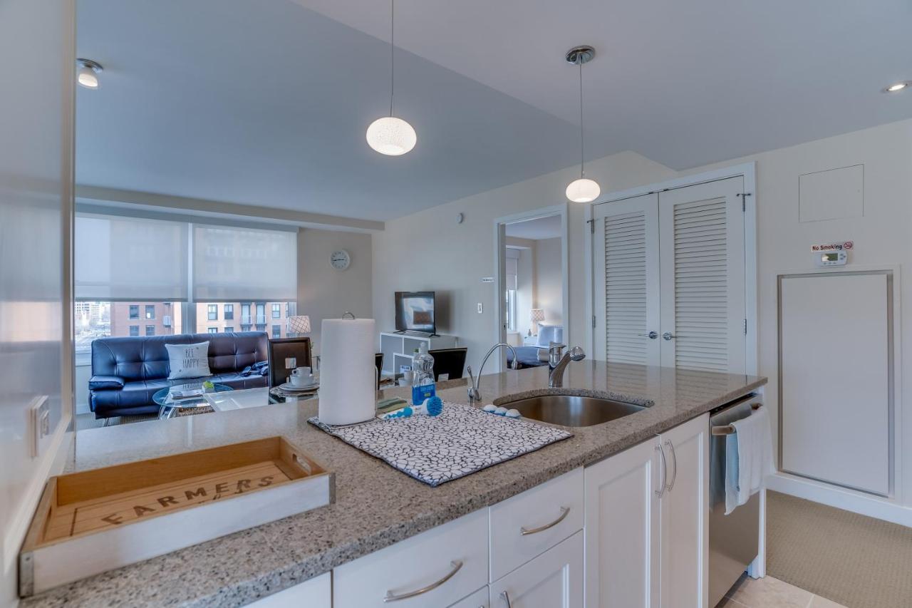 Heaven on Washington Fully Furnished Apartments — photo 23
