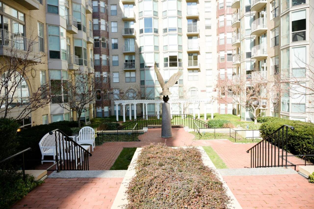 Heaven on Washington Fully Furnished Apartments — photo 7