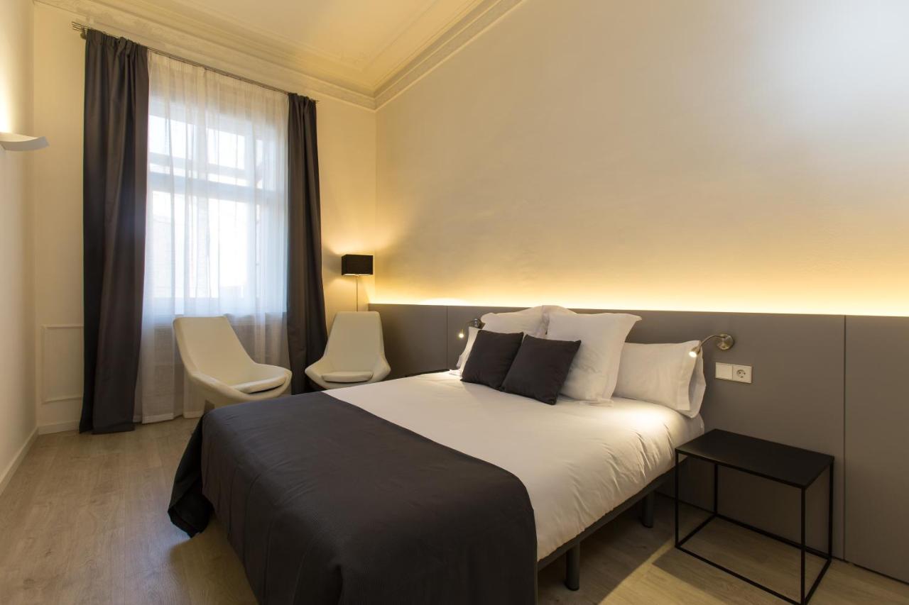 Izaila Plaza Catalunya - 2