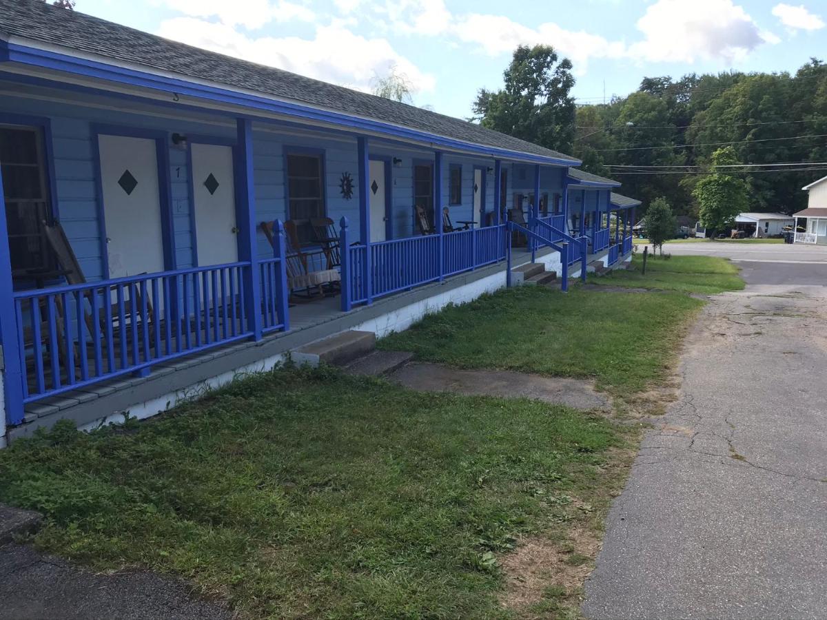 Hillside Motel — photo 18