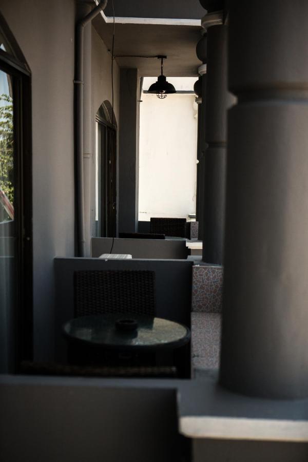 Big Boys' Bed & Burger - Patong Beach - 3