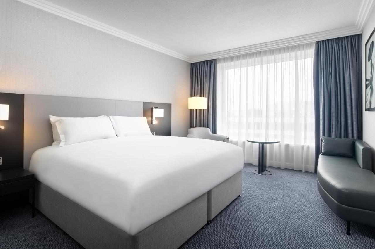 Double or Twin Room with 8 Days Meet and Greet Parking