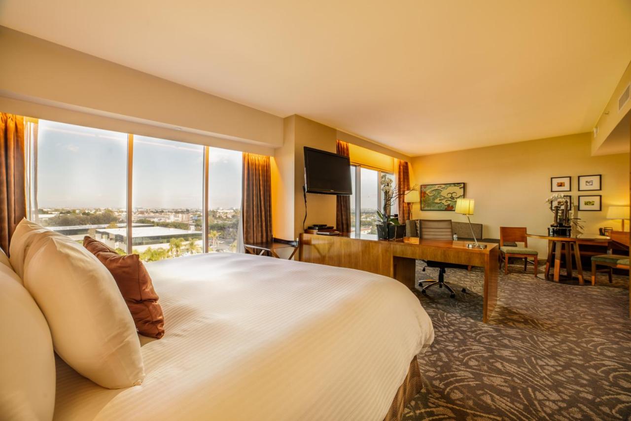 Miyako Hybrid Hotel Torrance — photo 20
