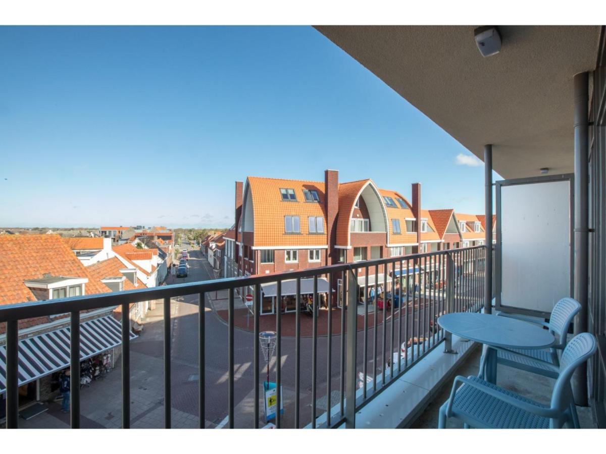 Attractive apartment in the center and at the bottom of the Zoutelande dunes photo