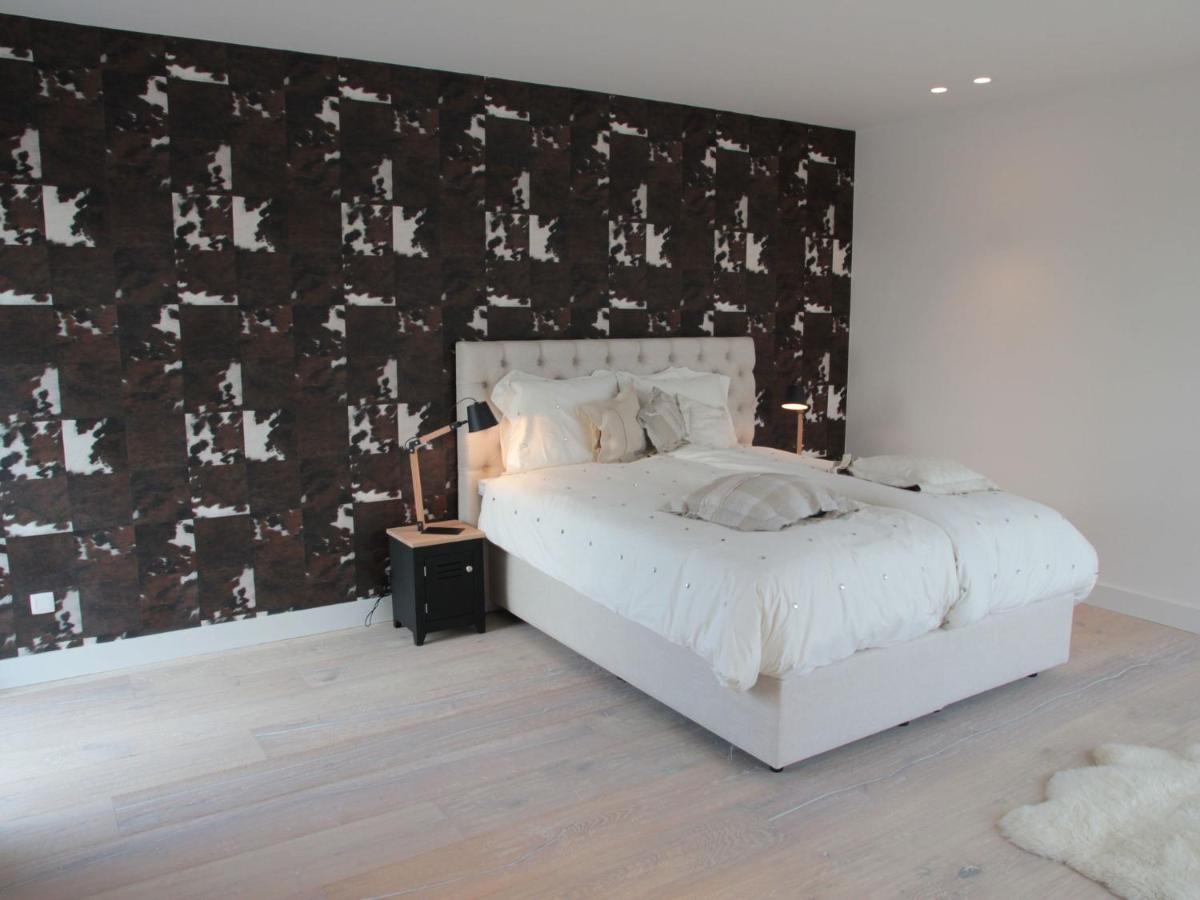 Elegant Farmhouse in Zuidzande with Private Garden photo