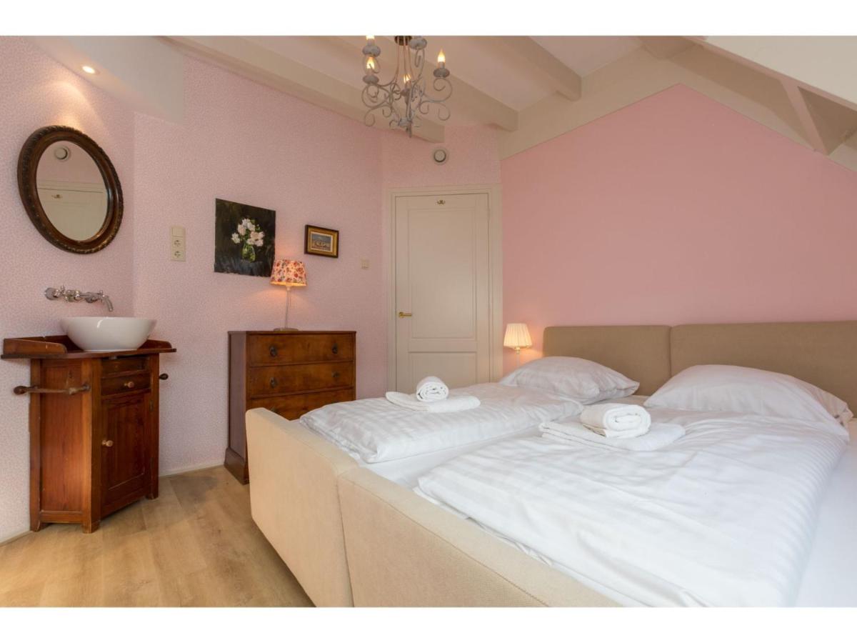 Attractive holiday home in Zoutelande near center photo
