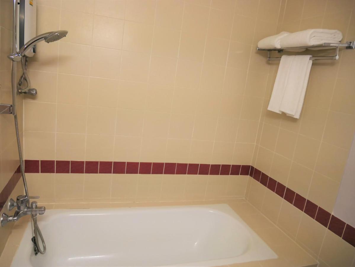 Drop Inn Bangkok - 3