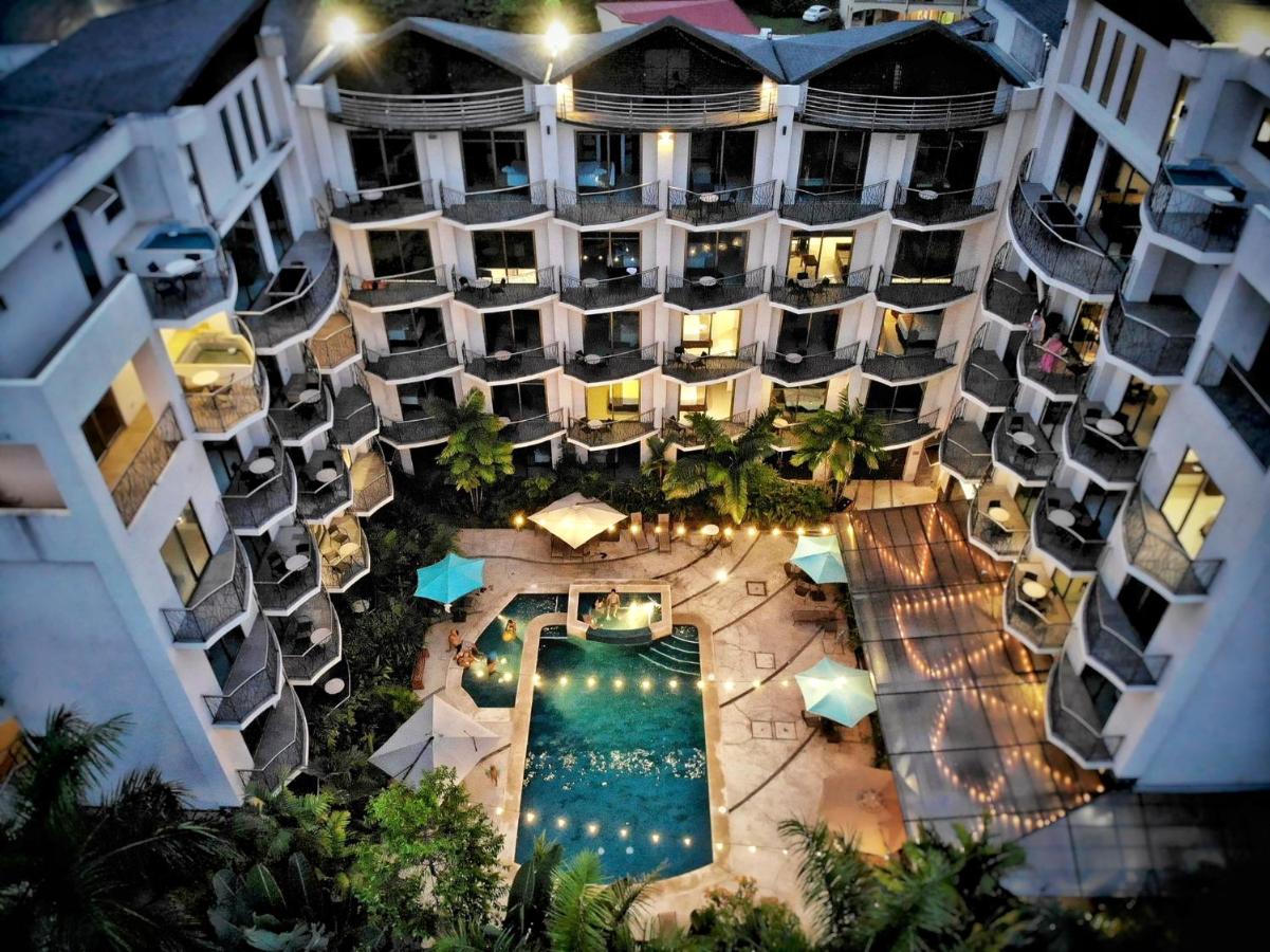 PACIFIC SUITES Boutique Hotel and Bistro photo