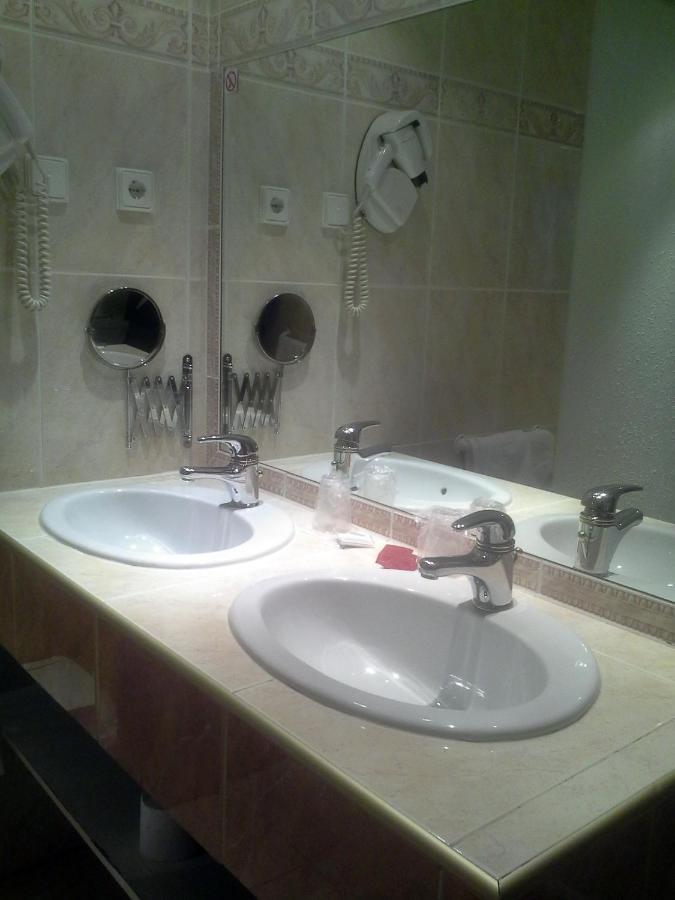 Hotel Panda photo