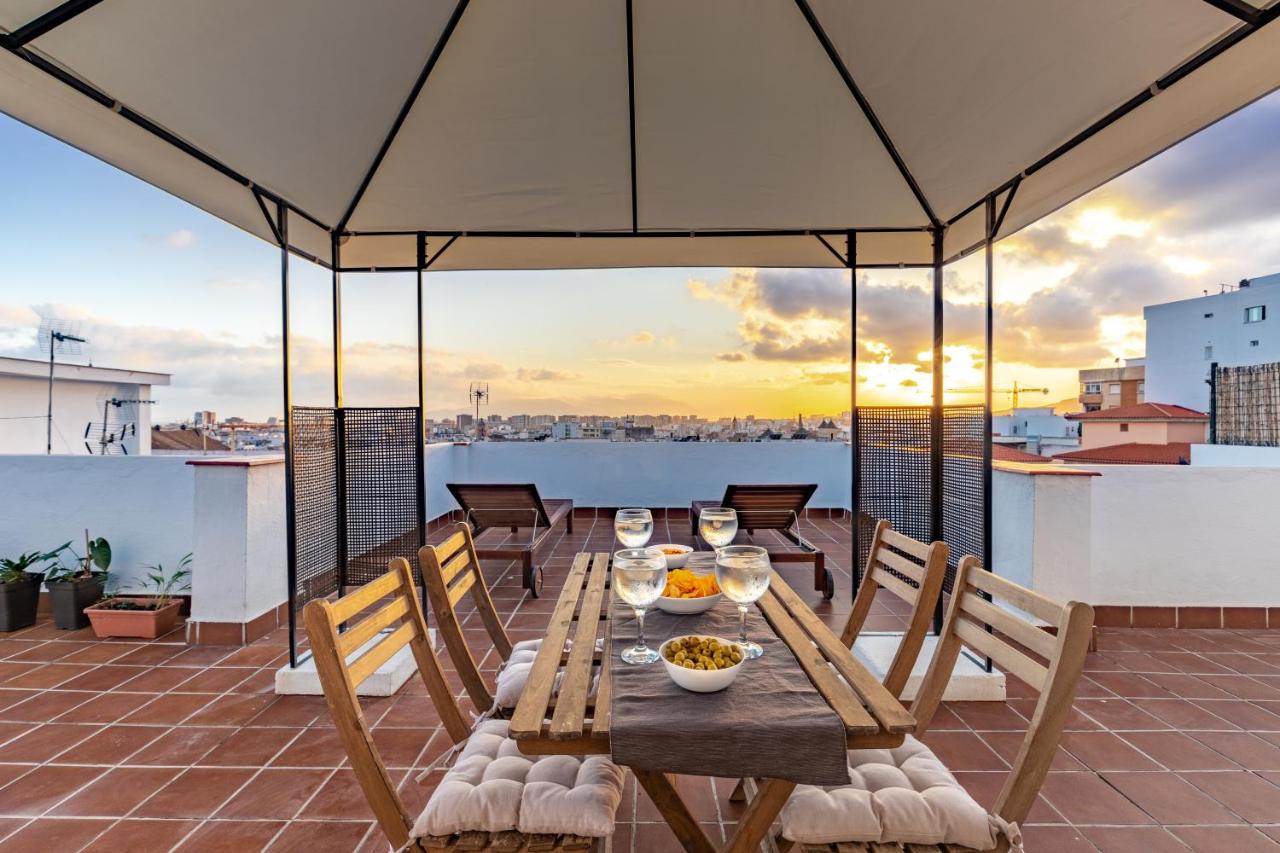 FUN BUILDING TERRACES by HOMEABOUT - 4