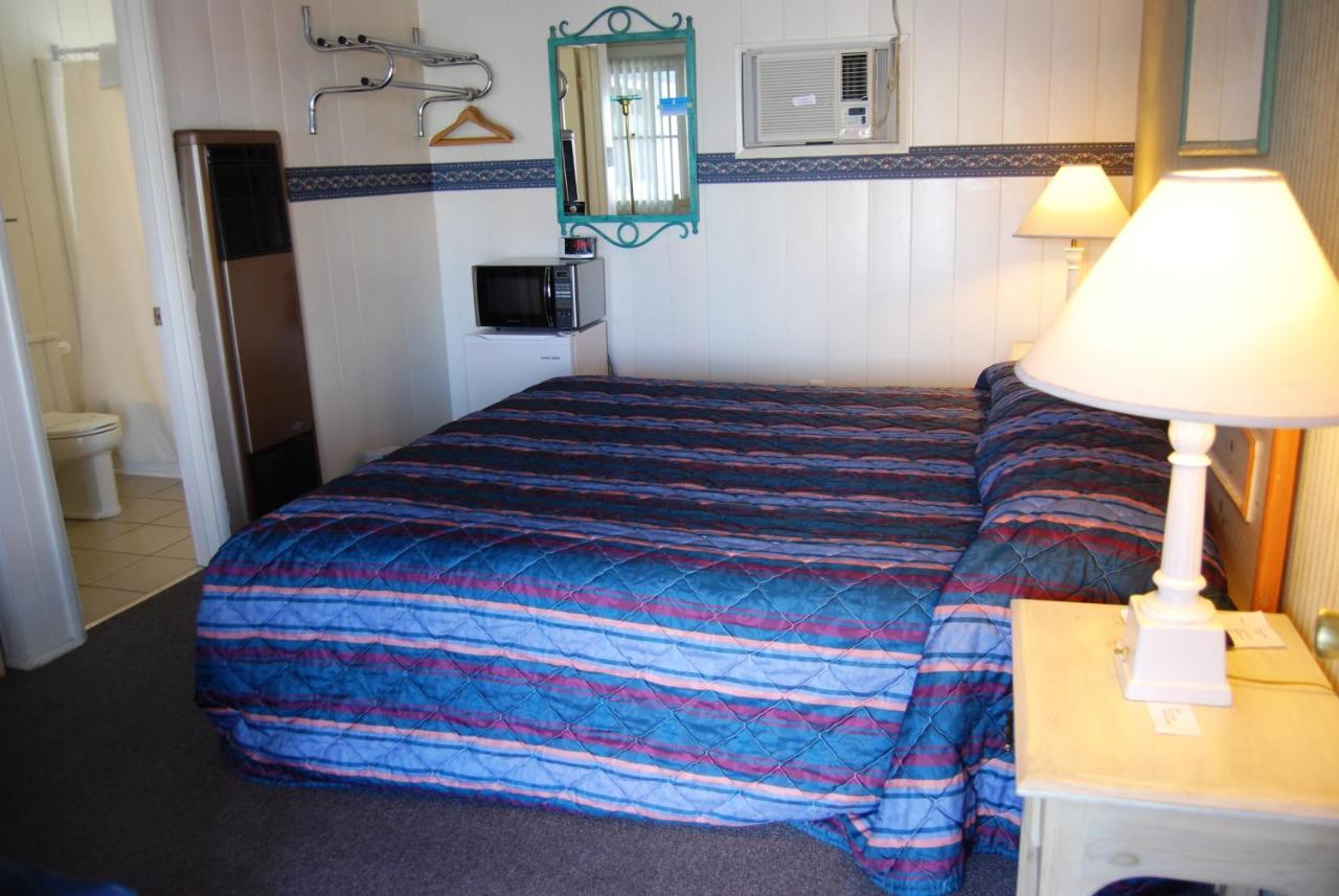 Redwood Motel — photo 23