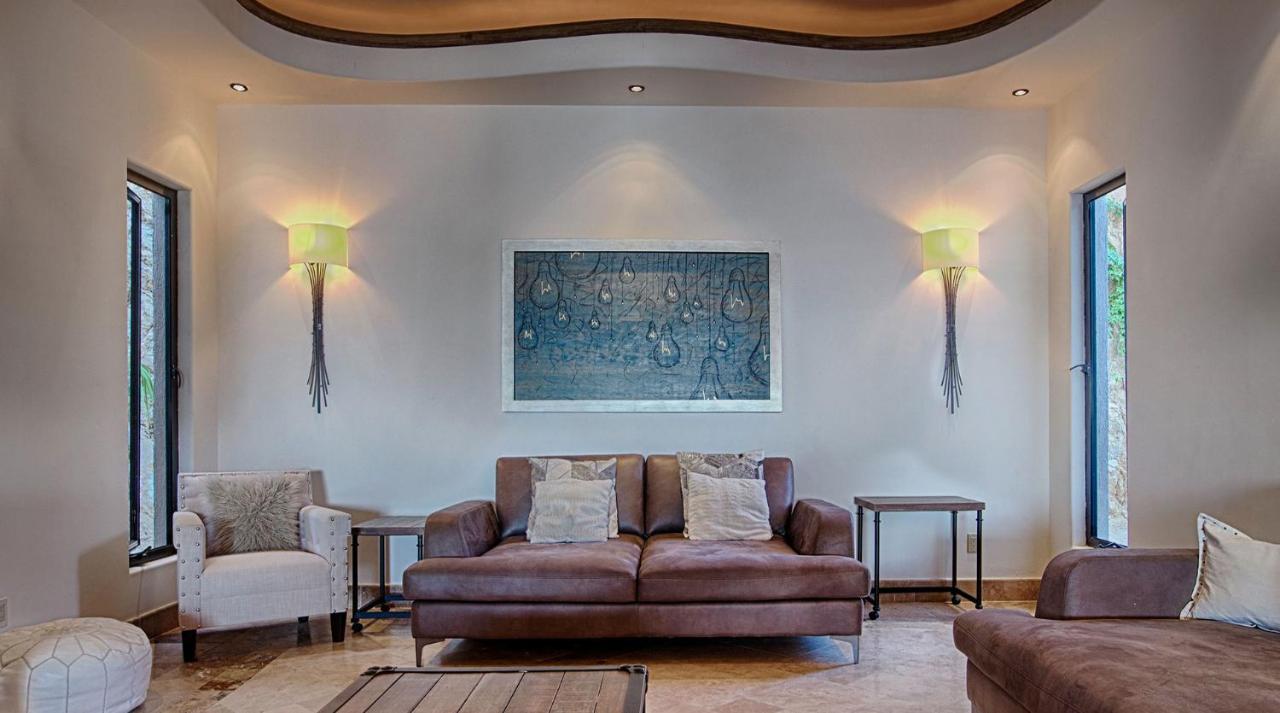 Contemporary Villa with Butler, BIG Marina & Ocean Views Walking Distance to Downtown photo