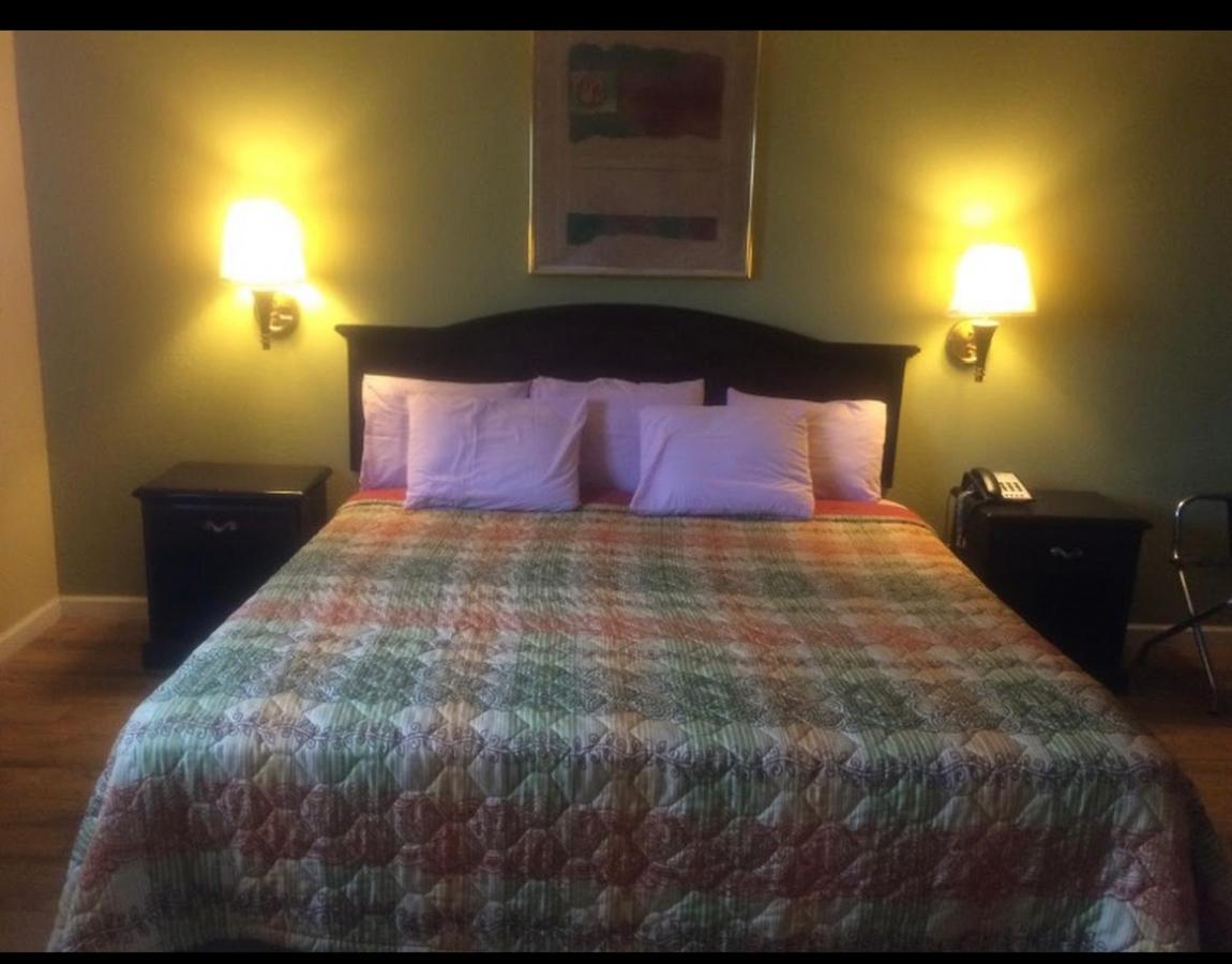 Executive Inn — photo 7