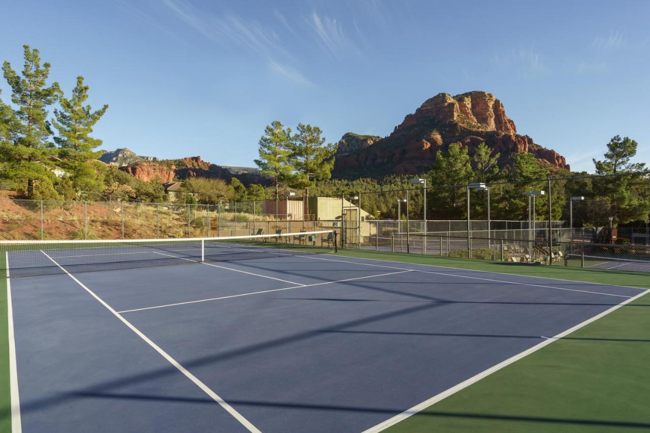 Tennis court: Poco Diablo Resort