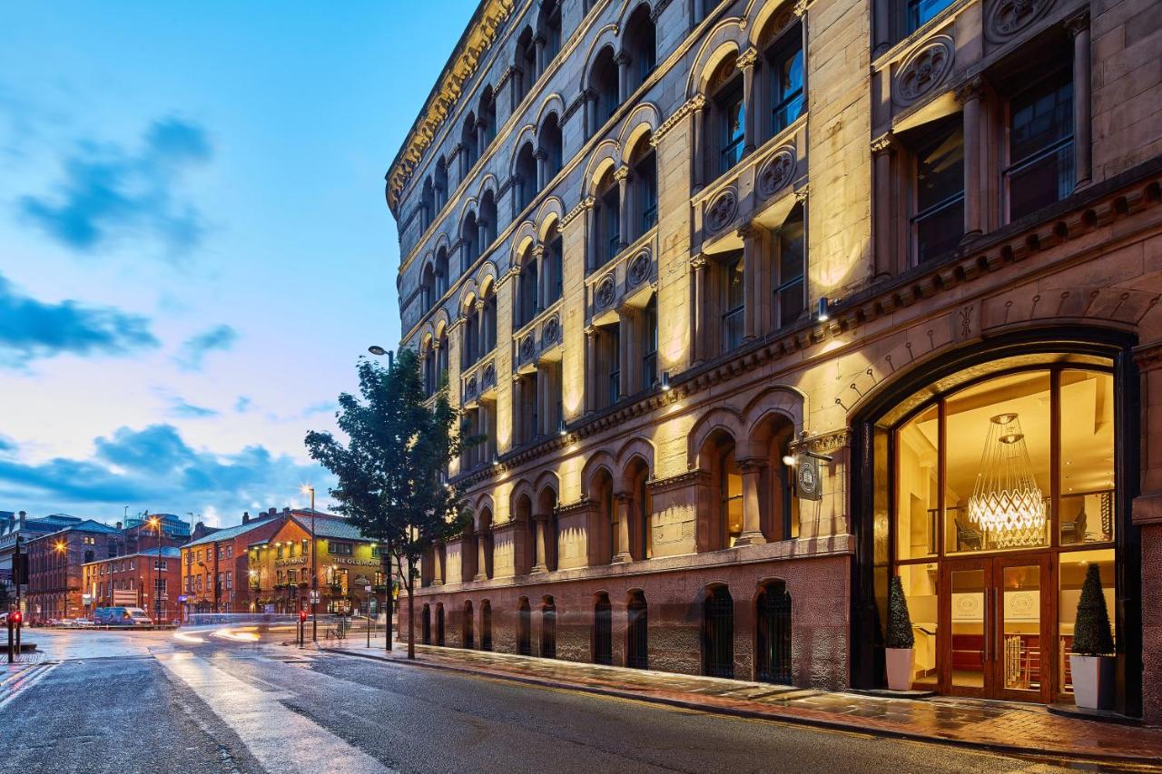 {{ hotelInfo.altText }}