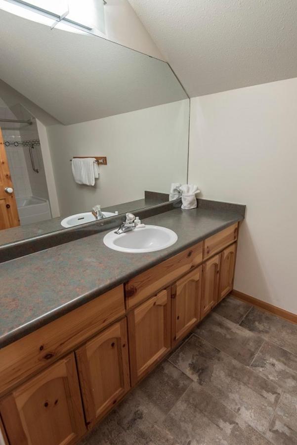 Valhalla Vacations at Whistler photo